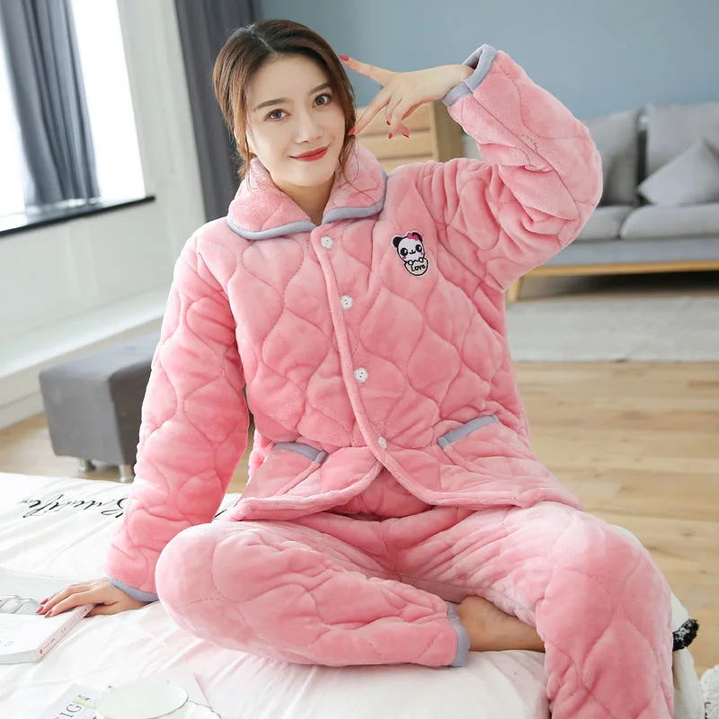 Ir 2021. Koraļļu Samta Cute Pidžamas Sieviešu Mājas Ziemā Silts Apģērbs Divas Gabals Tērpi Sievietēm Sleepwear Bikšu Kostīmi, Sieviešu Komplekts